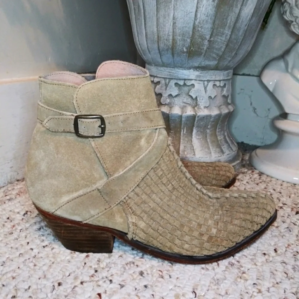 Free People Venture Boho/Western Taupe Woven Distressed Suede Ankle Boots - Picture 2 of 12